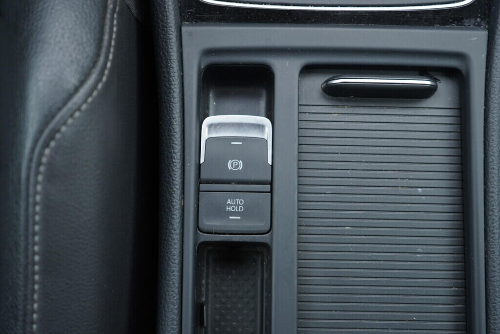 OV190V08301_36.webp_GOLF VARIANT Highline 2.0 TDI 110 kW automat
