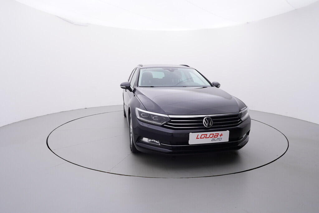 OV190V08304_17.webp_PASSAT VARIANT Comfortline 2.0 TDI 110 kW automat