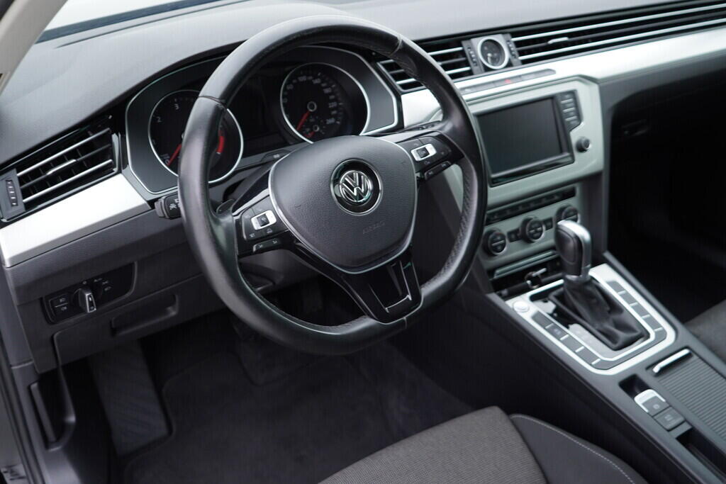 OV190V08304_23.webp_PASSAT VARIANT Comfortline 2.0 TDI 110 kW automat