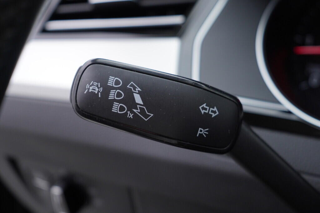 OV190V08304_25.webp_PASSAT VARIANT Comfortline 2.0 TDI 110 kW automat