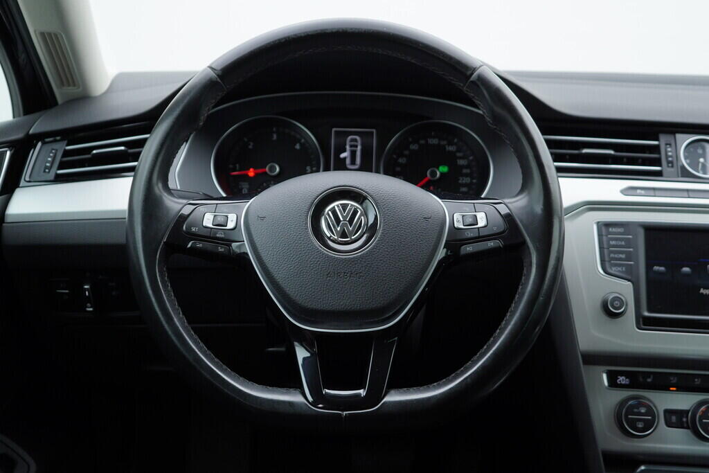 OV190V08304_28.webp_PASSAT VARIANT Comfortline 2.0 TDI 110 kW automat