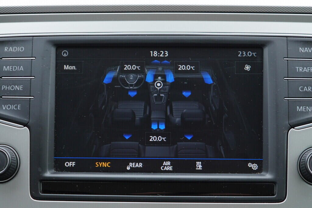 OV190V08304_32.webp_PASSAT VARIANT Comfortline 2.0 TDI 110 kW automat