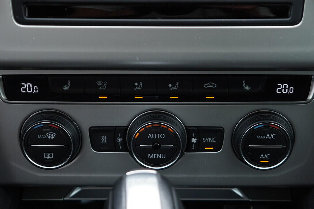 OV190V08304_34.webp_PASSAT VARIANT Comfortline 2.0 TDI 110 kW automat