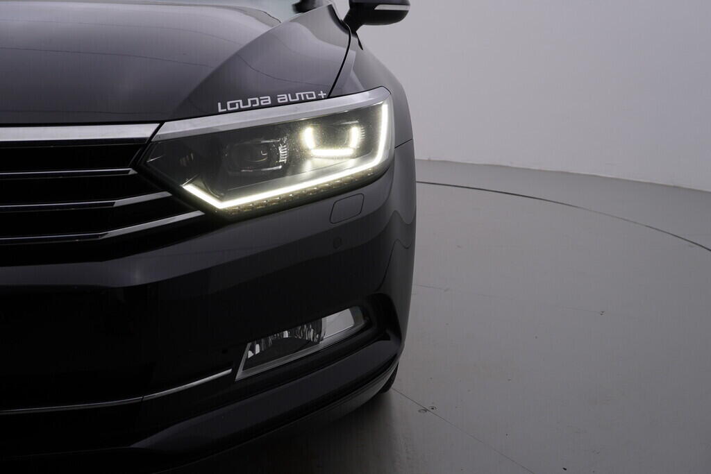 OV190V08304_44.webp_PASSAT VARIANT Comfortline 2.0 TDI 110 kW automat