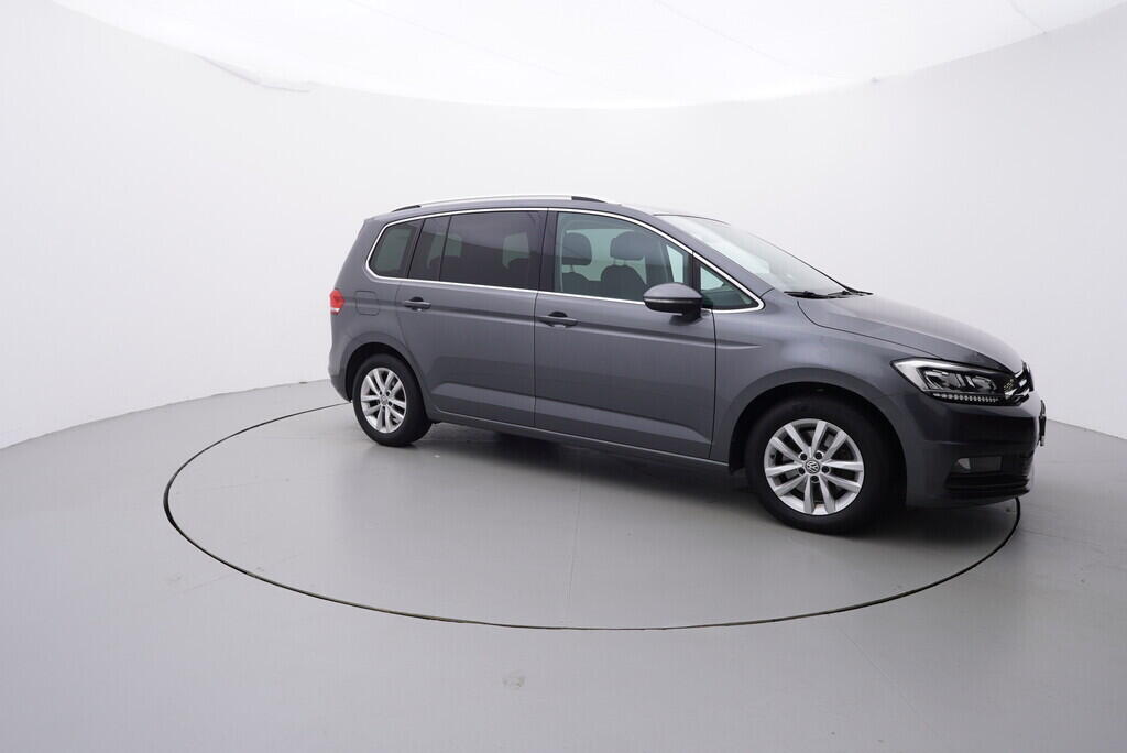 OV190V08308_16.webp_TOURAN highline 2.0 TDI 110 kW manuál, DPH