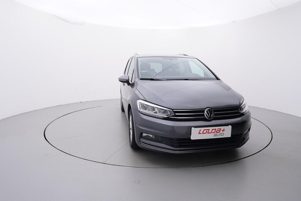 OV190V08308_17.webp_TOURAN highline 2.0 TDI 110 kW manuál, DPH