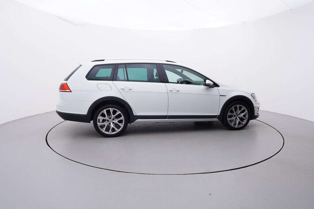 OV190V08309_15.webp_GOLF VARIANT Alltrack Highline 2.0 TDI 135 kW automat