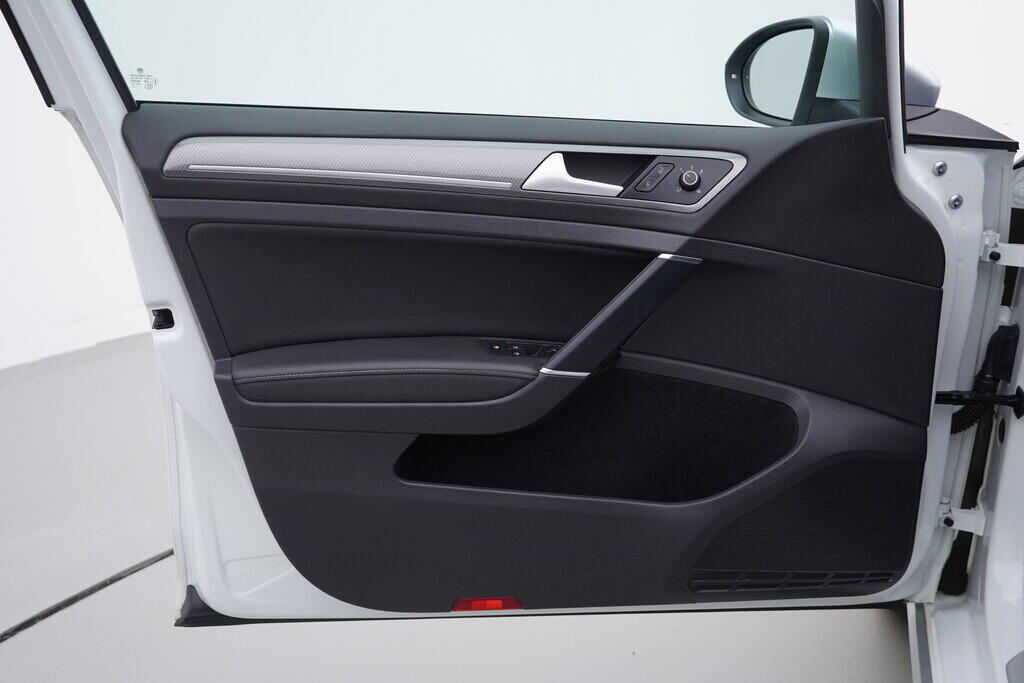 OV190V08309_19.webp_GOLF VARIANT Alltrack Highline 2.0 TDI 135 kW automat