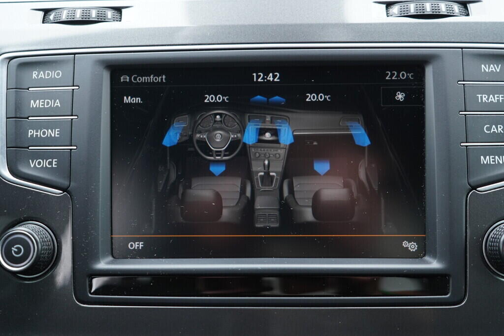 OV190V08309_32.webp_GOLF VARIANT Alltrack Highline 2.0 TDI 135 kW automat