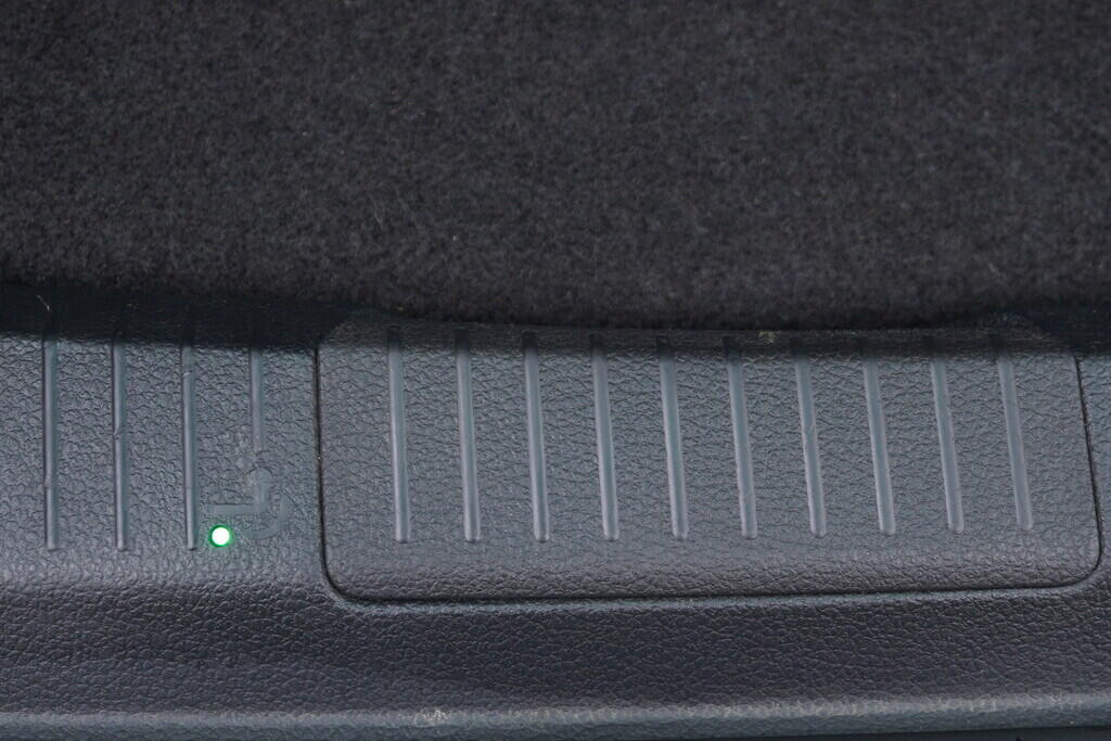OV190V08309_42.webp_GOLF VARIANT Alltrack Highline 2.0 TDI 135 kW automat