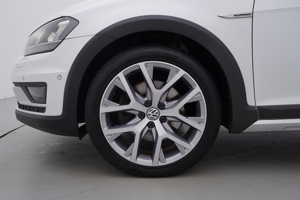 OV190V08309_43.webp_GOLF VARIANT Alltrack Highline 2.0 TDI 135 kW automat