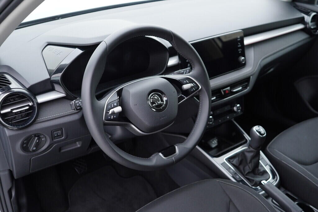 OV190V08313_21.webp_FABIA Selection 1.0 TSI 85 kW manuál, DPH