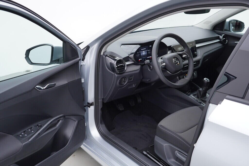 OV190V08314_18.webp_FABIA Selection 1.0 TSI 70 kW manuál, DPH
