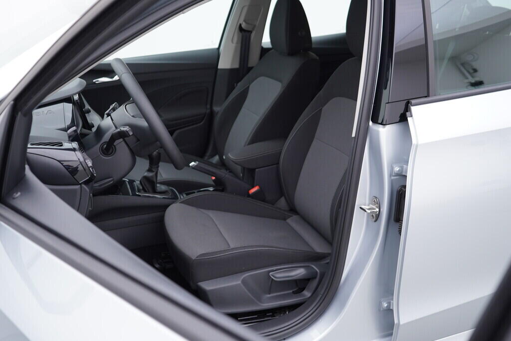 OV190V08314_22.webp_FABIA Selection 1.0 TSI 70 kW manuál, DPH
