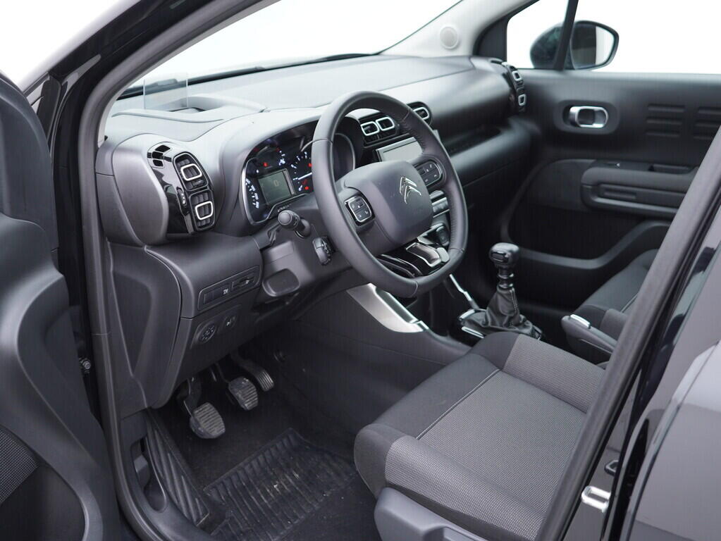 OV190V08315_18.webp_C3 AIRCROSS MAX 1.2  81 kW manuál, DPH