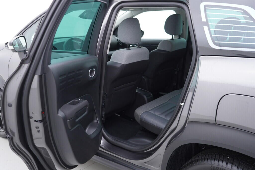 OV190V08319_35.webp_C3 AIRCROSS MAX 1.2  81 kW manuál, DPH