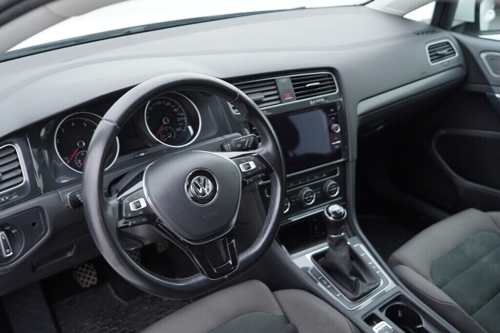 OV190V08320_22.webp_GOLF  1.4 TSI 81 kW manuál