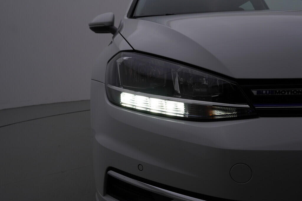 OV190V08320_41.webp_GOLF  1.4 TSI 81 kW manuál