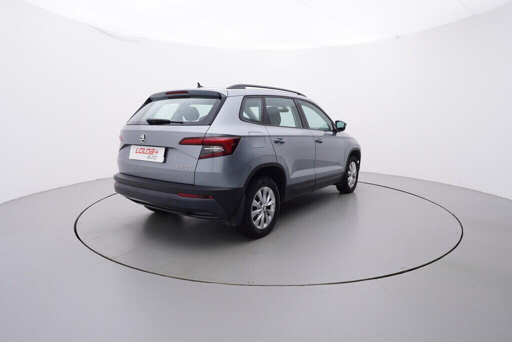 OV190V08321_14.webp_KAROQ Ambition 1.6 TDI 85 kW manuál, DPH