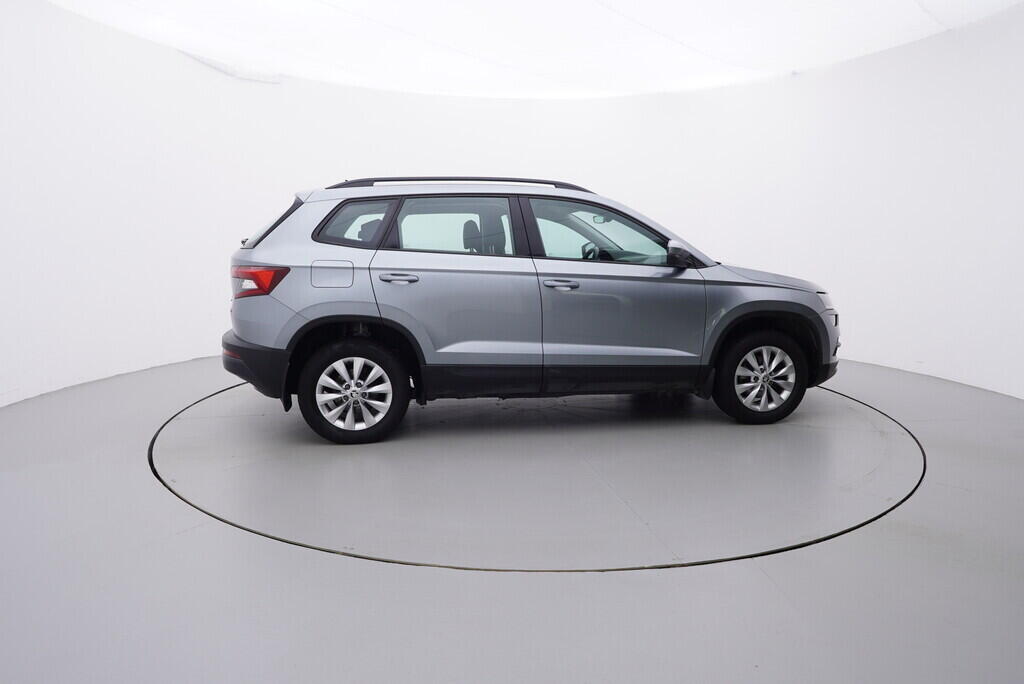 OV190V08321_15.webp_KAROQ Ambition 1.6 TDI 85 kW manuál, DPH