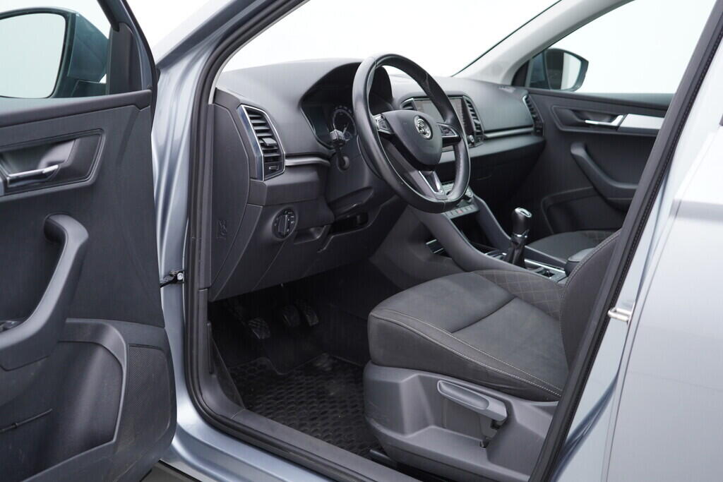 OV190V08321_18.webp_KAROQ Ambition 1.6 TDI 85 kW manuál, DPH