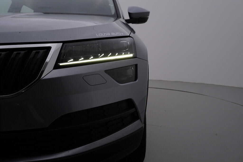 OV190V08321_41.webp_KAROQ Ambition 1.6 TDI 85 kW manuál, DPH