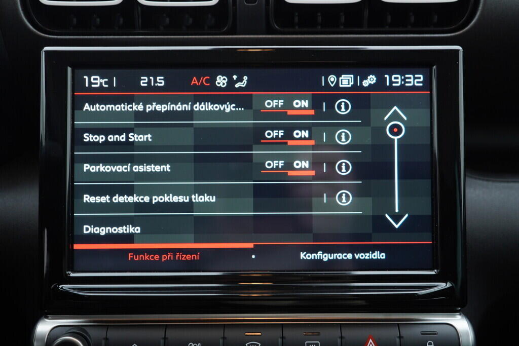 OV190V08324_31.webp_C3 AIRCROSS MAX 1.2  81 kW manuál, DPH