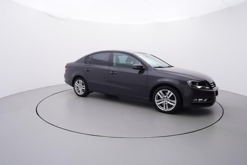 OV190V08329_16.webp_PASSAT  1.6 TDI 77 kW manuál