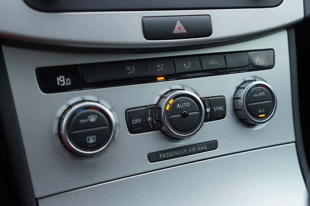 OV190V08329_30.webp_PASSAT  1.6 TDI 77 kW manuál