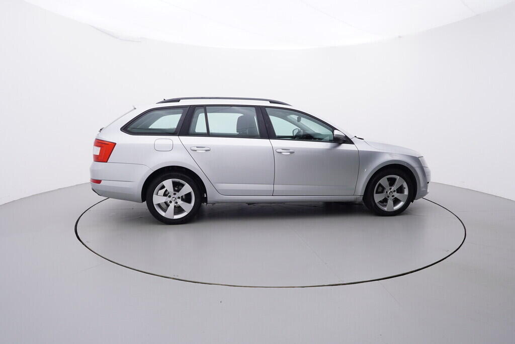 OV190V08331_15.webp_OCTAVIA Style 2.0 TDI 110 kW automat