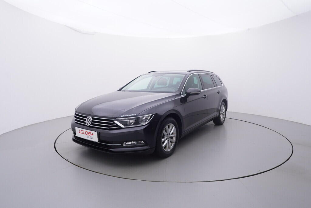 OV190V08333_10.webp_PASSAT VARIANT Comfortline 2.0 TDI 110 kW manuál