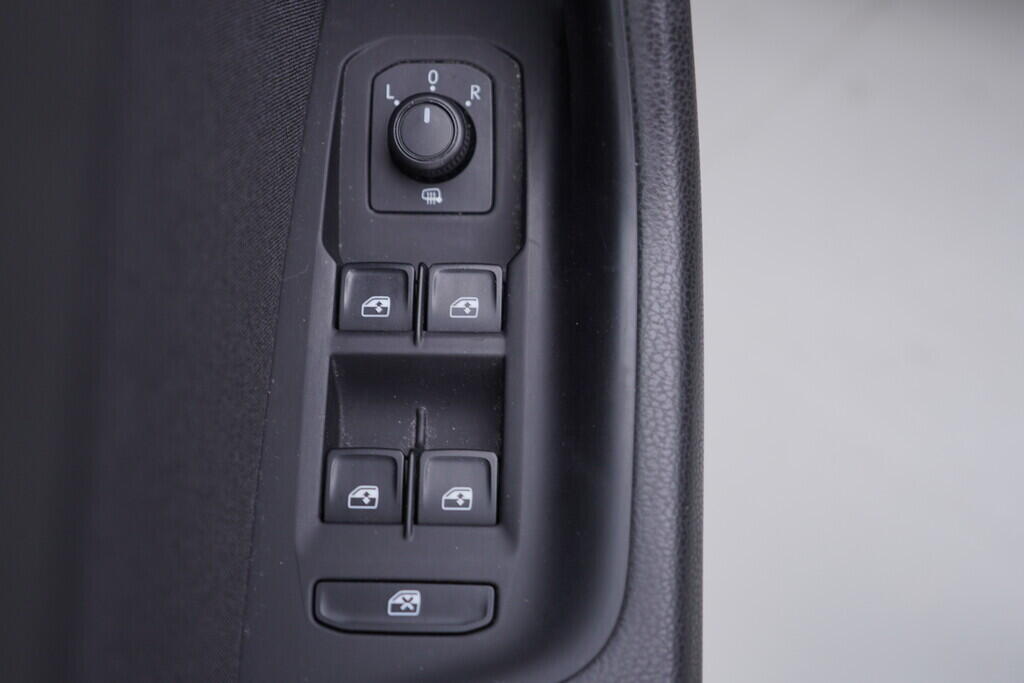 OV190V08333_20.webp_PASSAT VARIANT Comfortline 2.0 TDI 110 kW manuál