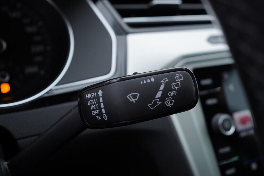 OV190V08333_26.webp_PASSAT VARIANT Comfortline 2.0 TDI 110 kW manuál