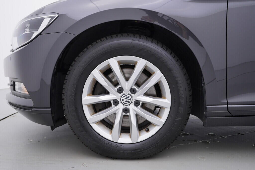 OV190V08333_44.webp_PASSAT VARIANT Comfortline 2.0 TDI 110 kW manuál