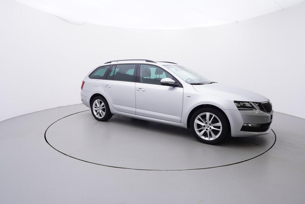OV190V08337_16.webp_OCTAVIA Drive 2.0 TDI 110 kW automat