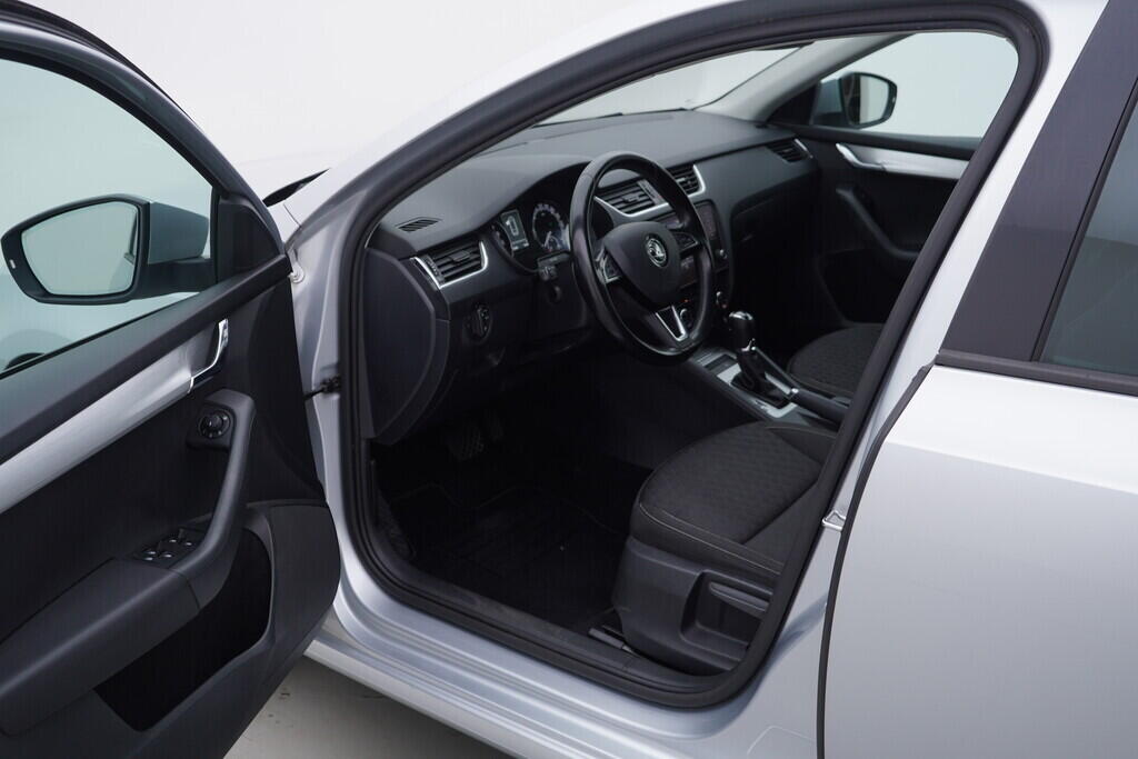 OV190V08337_18.webp_OCTAVIA Drive 2.0 TDI 110 kW automat