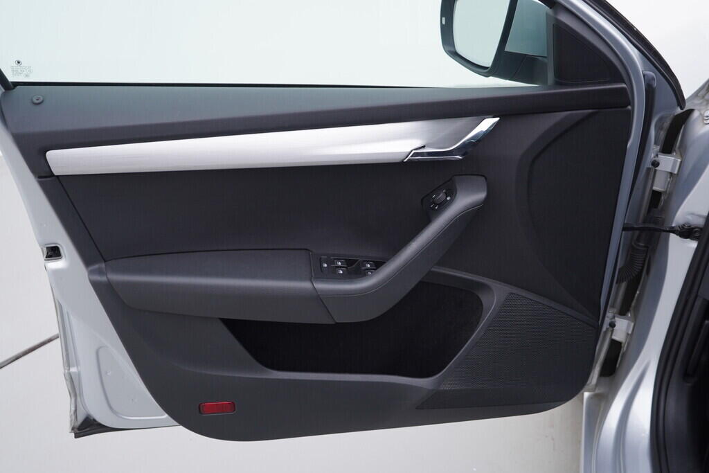 OV190V08337_19.webp_OCTAVIA Drive 2.0 TDI 110 kW automat