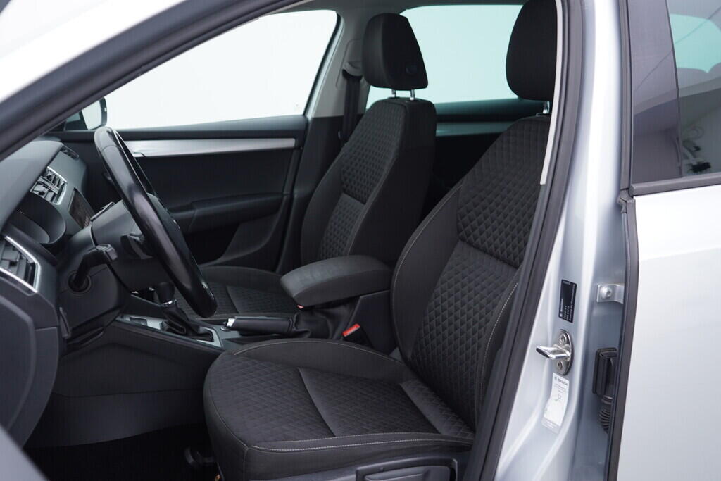 OV190V08337_23.webp_OCTAVIA Drive 2.0 TDI 110 kW automat