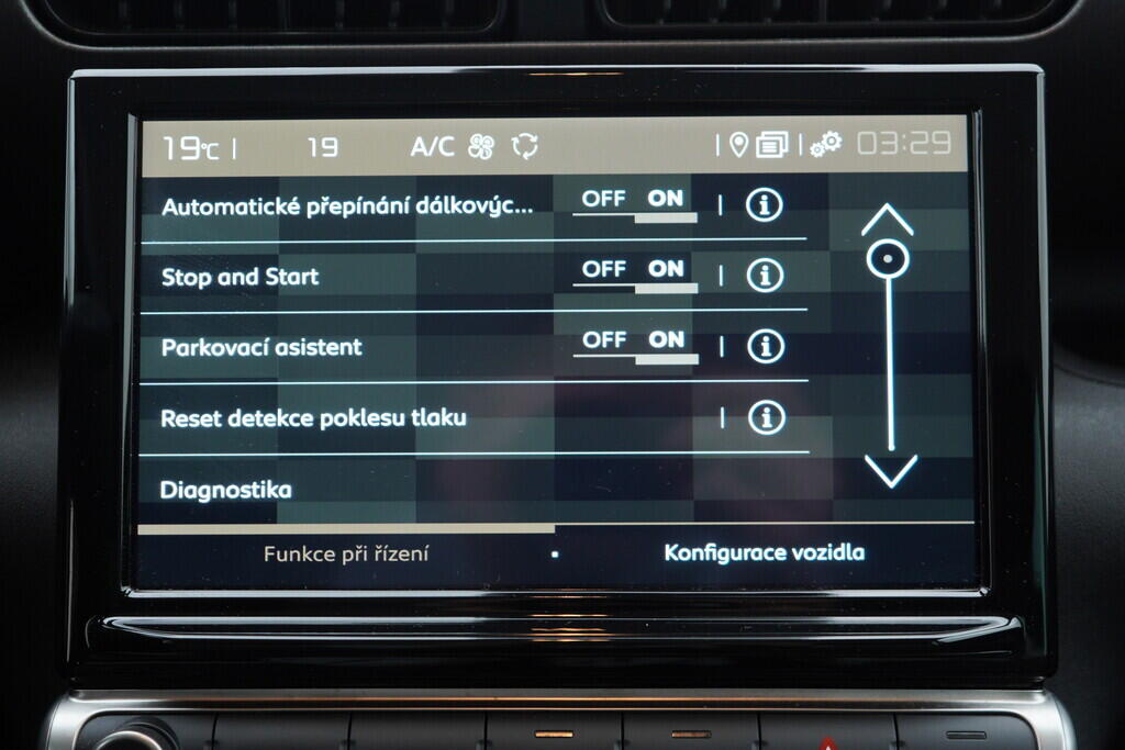 OV190V08339_30.webp_C3 AIRCROSS MAX 1.2  81 kW manuál, DPH