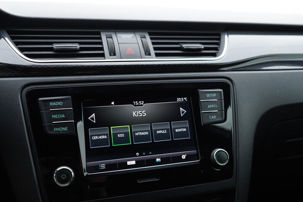 OV190V08341_28.webp_RAPID Monte Carlo 1.6 TDI 85 kW manuál