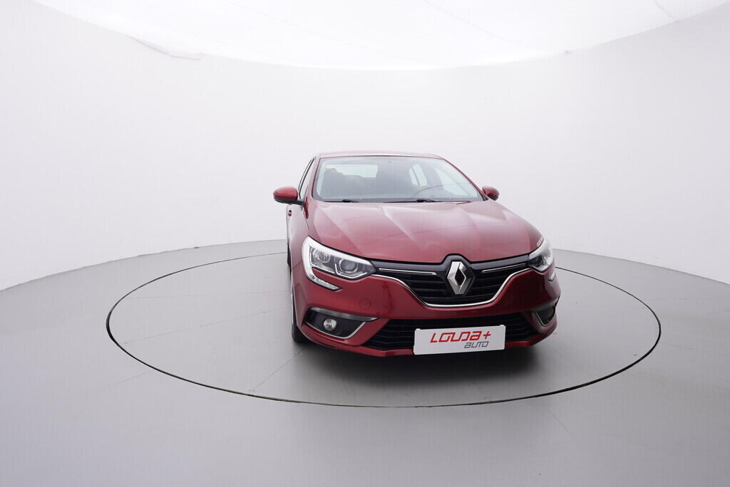 OV190V08348_17.webp_MÉGANE  1.3  85 kW manuál