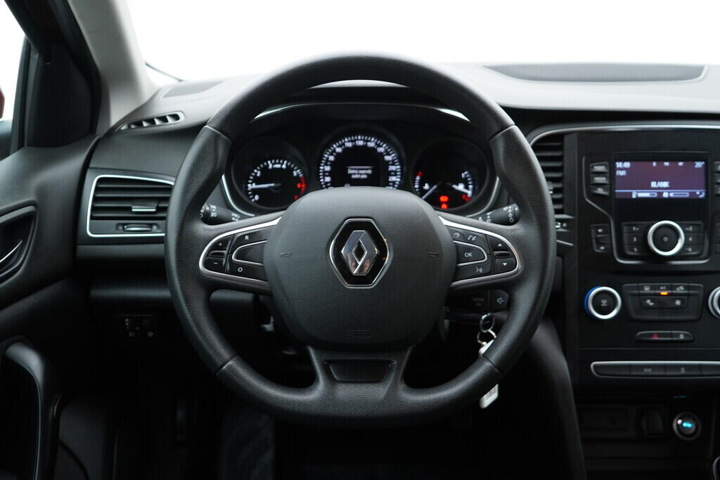OV190V08348_26.webp_MÉGANE  1.3  85 kW manuál