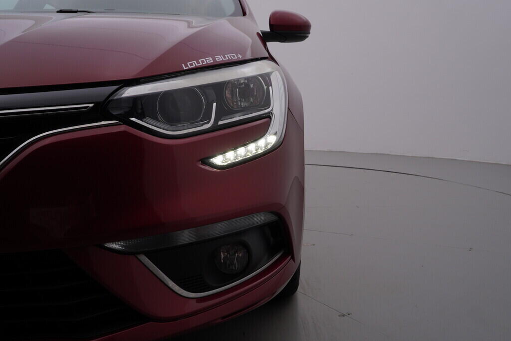 OV190V08348_37.webp_MÉGANE  1.3  85 kW manuál