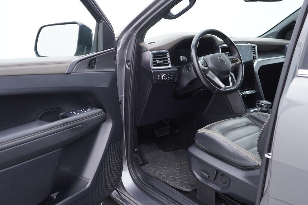 OV190V08350_18.webp_AMAROK AVENTURA 3.0 TDI 177 kW automat, DPH