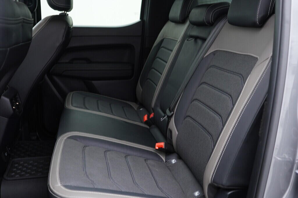OV190V08350_36.webp_AMAROK AVENTURA 3.0 TDI 177 kW automat, DPH