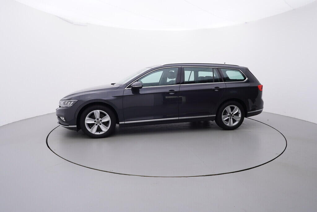 OV190V08352_11.webp_PASSAT VARIANT Elegance 2.0 TDI 110 kW automat, DPH
