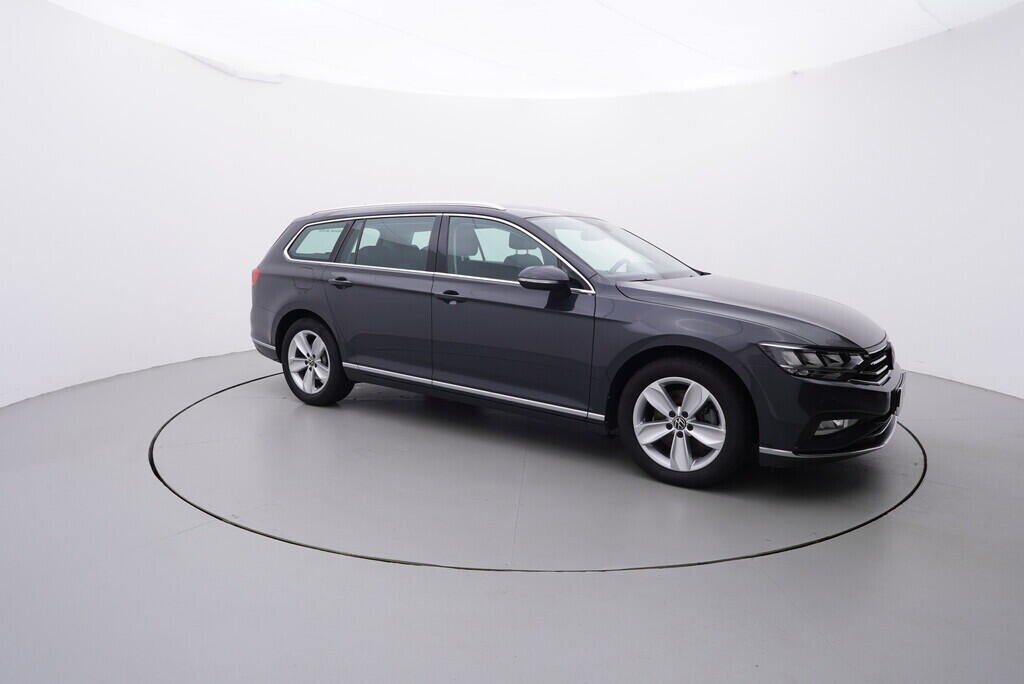 OV190V08352_16.webp_PASSAT VARIANT Elegance 2.0 TDI 110 kW automat, DPH