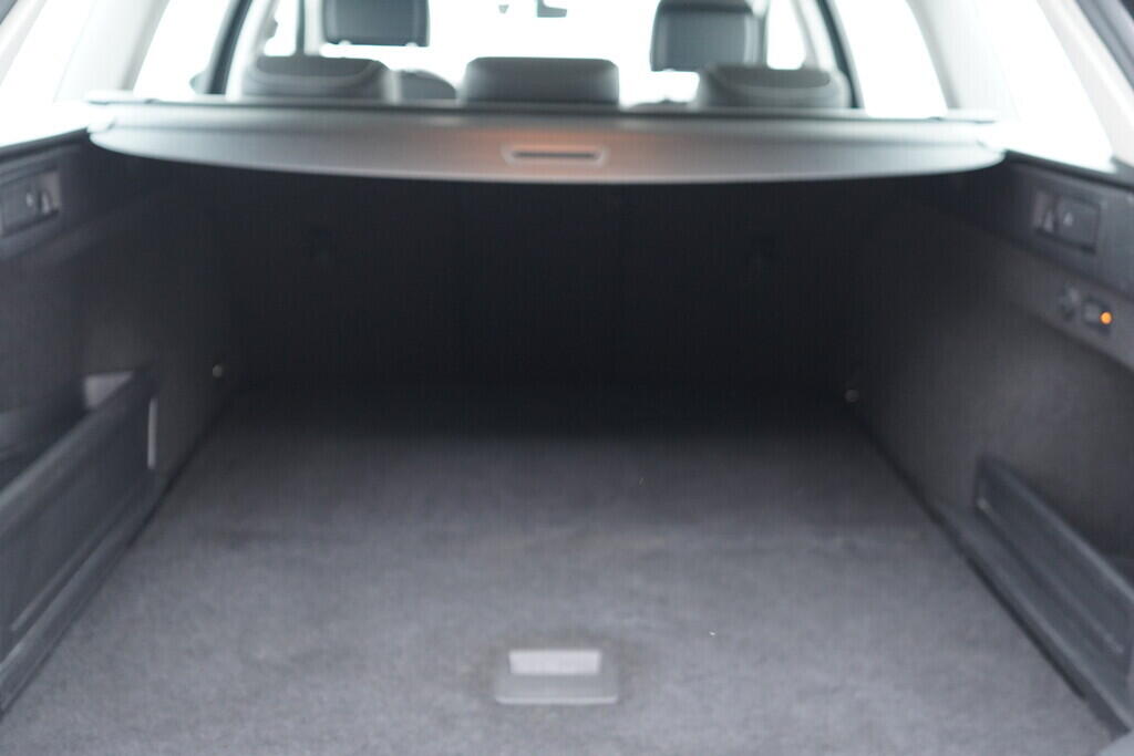 OV190V08352_38.webp_PASSAT VARIANT Elegance 2.0 TDI 110 kW automat, DPH