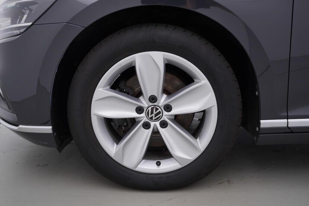 OV190V08352_43.webp_PASSAT VARIANT Elegance 2.0 TDI 110 kW automat, DPH
