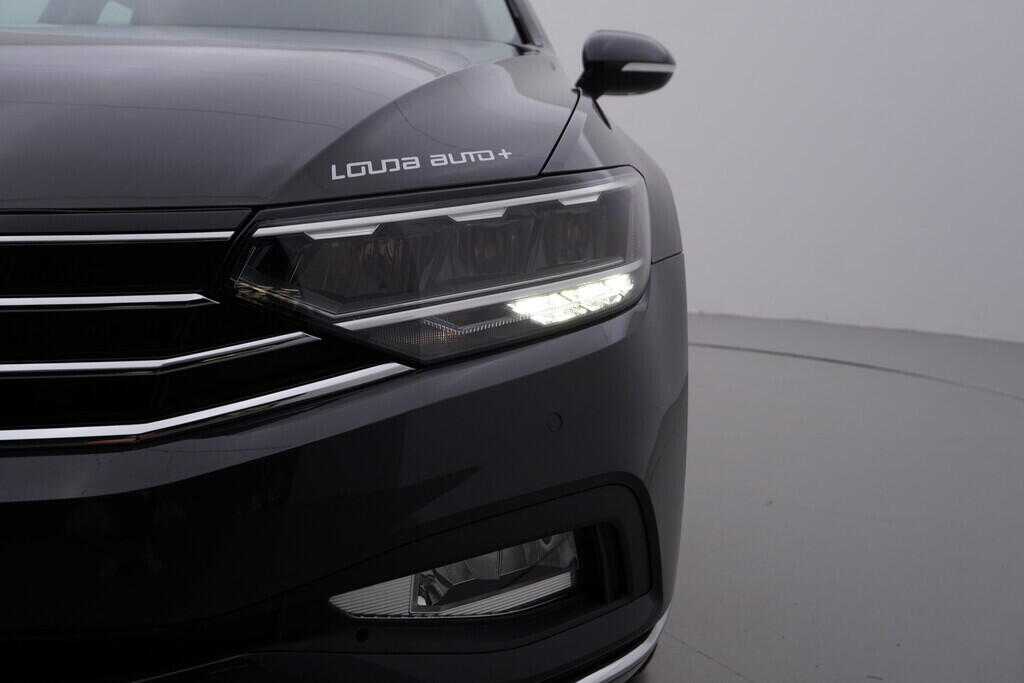 OV190V08352_44.webp_PASSAT VARIANT Elegance 2.0 TDI 110 kW automat, DPH